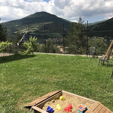 Mala Planina Guest House Iskrets Dış mekan fotoğraf