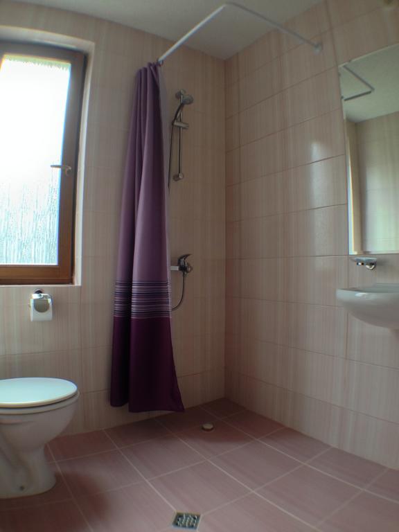 Mala Planina Guest House Iskrets Oda fotoğraf