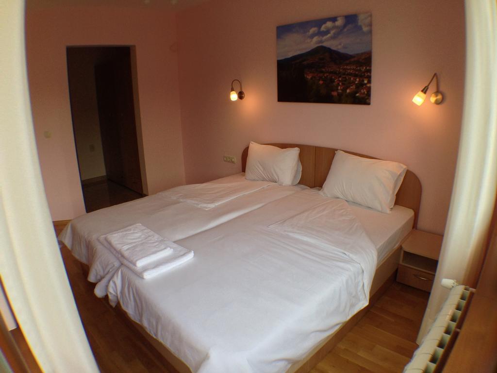 Mala Planina Guest House Iskrets Dış mekan fotoğraf