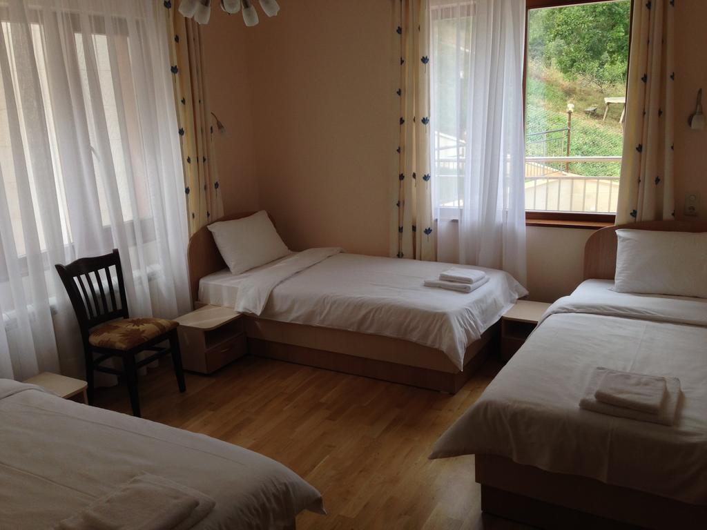Mala Planina Guest House Iskrets Oda fotoğraf